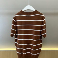 Polo Ralph Lauren拉夫劳伦、2026春夏新品条纹针织短袖T恤,以经典宽条纹演绎永不过时的 Polo Ralph Lauren拉夫劳伦、2026春夏新品条纹针织短袖T恤,以经典宽条纹演绎永不过时的