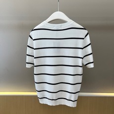 Polo Ralph Lauren拉夫劳伦、2026春夏新品条纹针织短袖T恤,以经典宽条纹演绎永不过时的 Polo Ralph Lauren拉夫劳伦、2026春夏新品条纹针织短袖T恤,以经典宽条纹演绎永不过时的