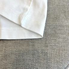 Brunello Cucinelli-BC、2026春夏新品短袖T恤,以极简美学诠释都市轻奢格调。纯色搭 Brunello Cucinelli-BC、2026春夏新品短袖T恤,以极简美学诠释都市轻奢格调。纯色搭