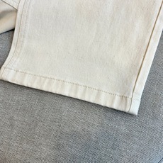 Brunello Cucinelli-BC、2026春夏新品牛仔裤,以清新柔和的色调开启春夏穿搭新篇。经 Brunello Cucinelli-BC、2026春夏新品牛仔裤,以清新柔和的色调开启春夏穿搭新篇。经