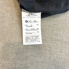 Loro Piana诺悠翩雅、2026春夏新品短袖T恤,以简约廓形诠释高级休闲风。温柔百搭,100%纯棉 Loro Piana诺悠翩雅、2026春夏新品短袖T恤,以简约廓形诠释高级休闲风。温柔百搭,100%纯棉