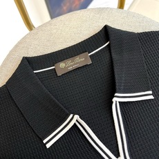 Loro Piana诺悠翩雅、2026春夏新品针织短袖Polo衫,以极简高级感重塑日常穿搭!经典翻领融入 Loro Piana诺悠翩雅、2026春夏新品针织短袖Polo衫,以极简高级感重塑日常穿搭!经典翻领融入