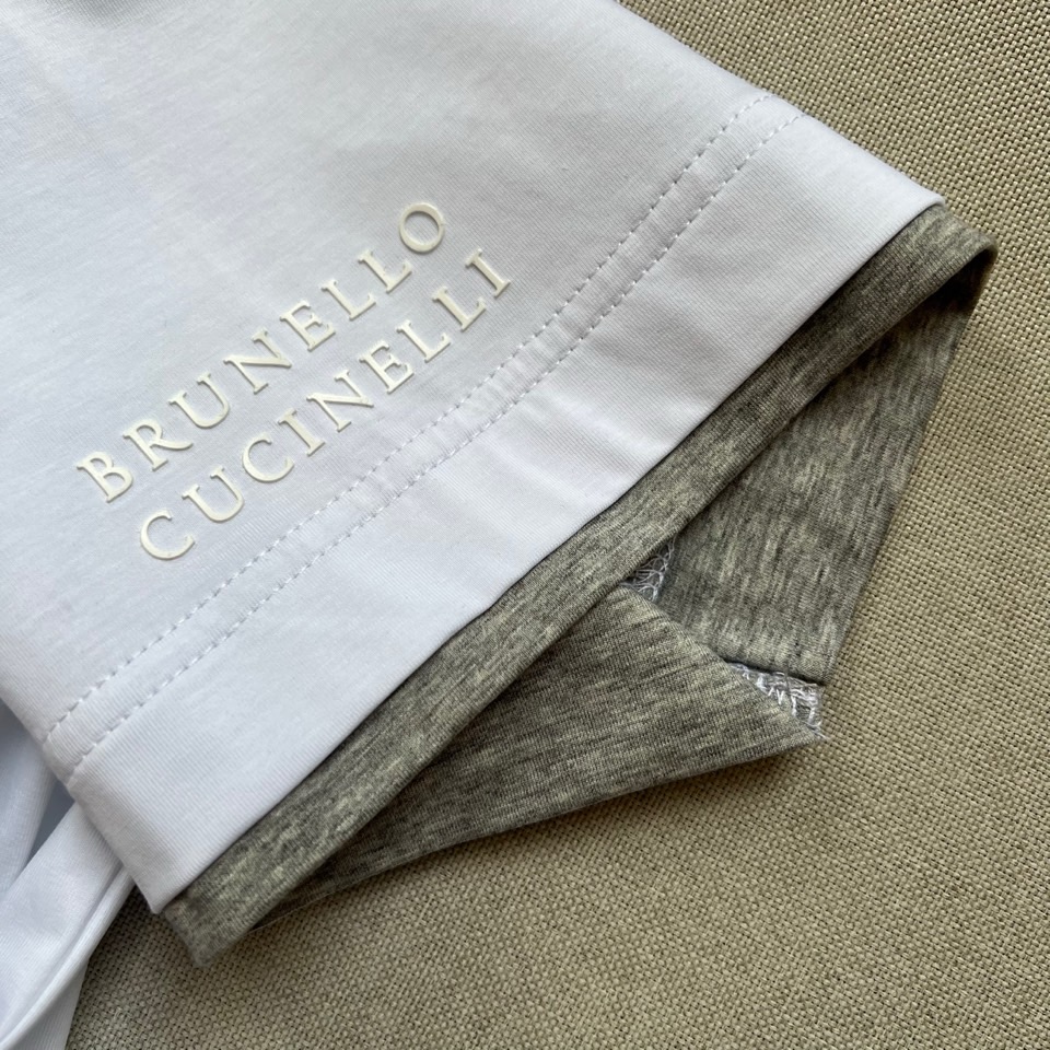 Brunello Cucinelli-BC、2026春夏新品短袖T恤，以简约廓形诠释当代轻奢男装美学。纯