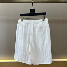 Brunello Cucinelli-BC、2026春夏新品休闲短裤,以纯色为基调,诠释当代都市轻运动美 Brunello Cucinelli-BC、2026春夏新品休闲短裤,以纯色为基调,诠释当代都市轻运动美