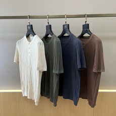 Brunello Cucinelli-BC、2026春夏新品男士针织短袖T恤,以简约亨利领搭配三粒纽扣设 Brunello Cucinelli-BC、2026春夏新品男士针织短袖T恤,以简约亨利领搭配三粒纽扣设