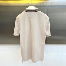 Loro Piana诺悠翩雅、2026春夏新品短袖Polo衫,色调温柔百搭,采用100%丝光棉面料,质感 Loro Piana诺悠翩雅、2026春夏新品短袖Polo衫,色调温柔百搭,采用100%丝光棉面料,质感