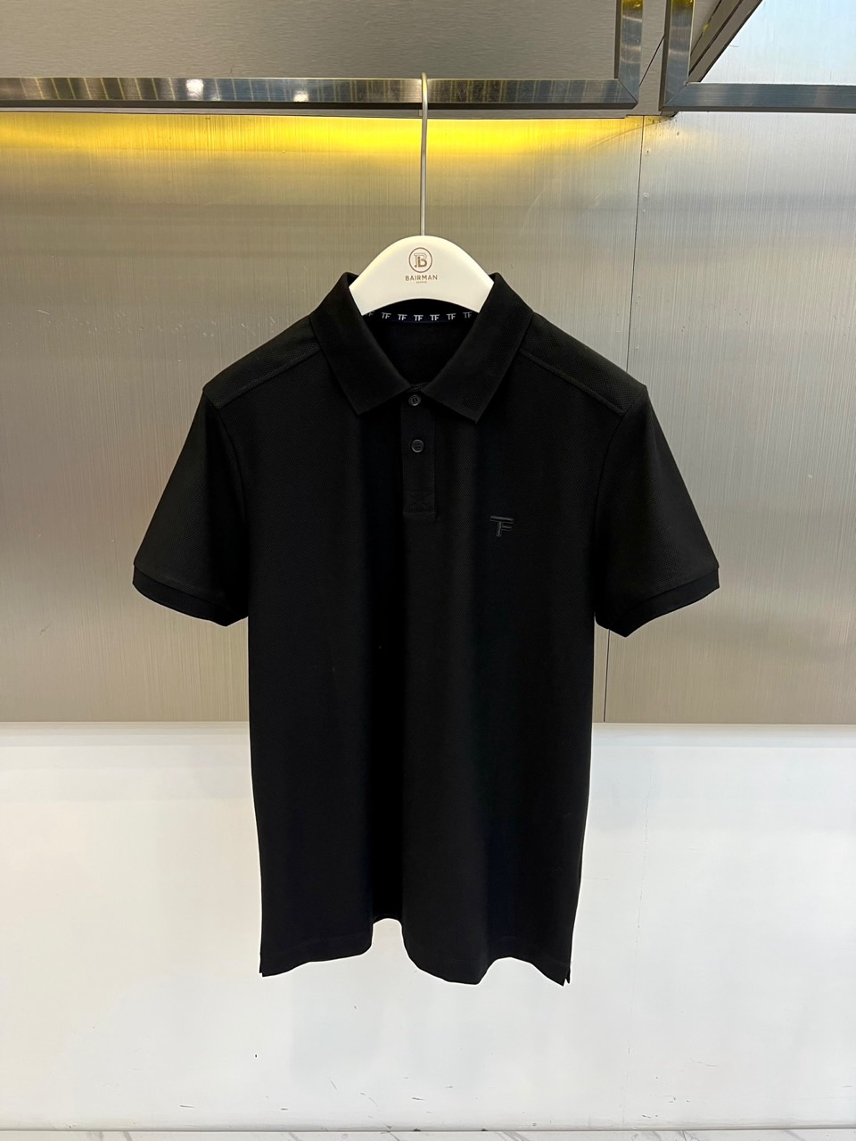 Tom Ford 汤姆福特、2026春夏新品短袖Polo衫，以极简美学重塑经典，色调沉稳高级，轻松驾驭商