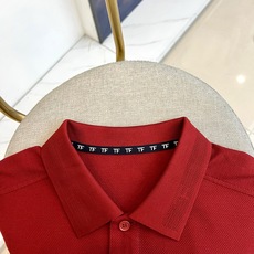 Tom Ford 汤姆福特、2026春夏新品短袖Polo衫,以极简美学重塑经典,色调沉稳高级,轻松驾驭商 Tom Ford 汤姆福特、2026春夏新品短袖Polo衫,以极简美学重塑经典,色调沉稳高级,轻松驾驭商