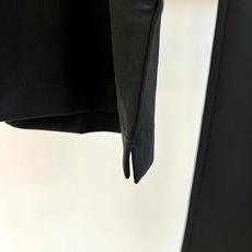 Brunello Cucinelli-BC、2026春夏新品男士休闲套装,以纯色诠释低调奢华的都市运动美 Brunello Cucinelli-BC、2026春夏新品男士休闲套装,以纯色诠释低调奢华的都市运动美