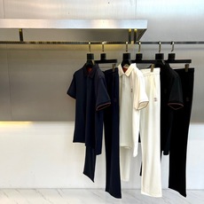 Brunello Cucinelli-BC、2026春夏新品男士休闲套装,以纯色诠释低调奢华的都市运动美 Brunello Cucinelli-BC、2026春夏新品男士休闲套装,以纯色诠释低调奢华的都市运动美