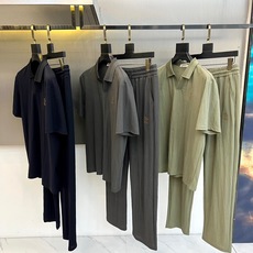 Brunello Cucinelli-BC、2026春夏新品休闲套装,以低饱和主色调,打造都市轻奢度假风 Brunello Cucinelli-BC、2026春夏新品休闲套装,以低饱和主色调,打造都市轻奢度假风