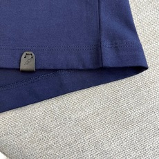 BERLUTI 布鲁提、2026春夏新品短袖,以纯色为主调,简约圆领设计勾勒利落肩线,宽松版型包容身形, BERLUTI 布鲁提、2026春夏新品短袖,以纯色为主调,简约圆领设计勾勒利落肩线,宽松版型包容身形,