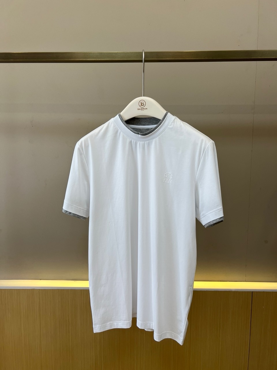 Brunello Cucinelli-BC、2026春夏新品短袖T恤，以简约廓形诠释当代轻奢男装美学。纯