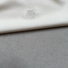 Loro Piana诺悠翩雅、2026春夏新品短袖T恤,以极简美学重塑日常衣橱经典。甄选双面丝光棉面料, Loro Piana诺悠翩雅、2026春夏新品短袖T恤,以极简美学重塑日常衣橱经典。甄选双面丝光棉面料,
