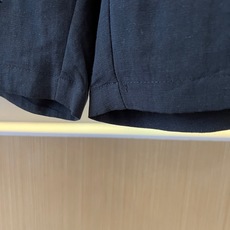 Brunello Cucinelli-BC、2026春夏新品休闲短裤,以纯色为基调,诠释当代都市轻运动美学。松紧腰头配复 Brunello Cucinelli-BC、2026春夏新品休闲短裤,以纯色为基调,诠释当代都市轻运动美学。松紧腰头配复