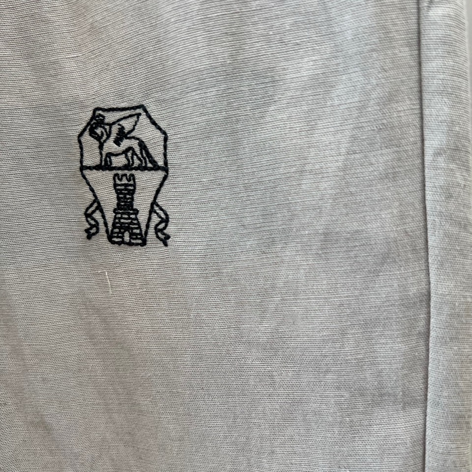 Brunello Cucinelli-BC、2026春夏新品休闲短裤，以纯色为基调，诠释当代都市轻运动美学。松紧腰头配复