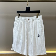 Brunello Cucinelli-BC、2026春夏新品休闲短裤,以纯色为基调,诠释当代都市轻运动美学。松紧腰头配复 Brunello Cucinelli-BC、2026春夏新品休闲短裤,以纯色为基调,诠释当代都市轻运动美学。松紧腰头配复