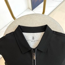 Brunello Cucinelli-BC、2026春夏新品短袖Polo衫,以简约而不简单的姿态诠释现代男士优雅格调。经 Brunello Cucinelli-BC、2026春夏新品短袖Polo衫,以简约而不简单的姿态诠释现代男士优雅格调。经