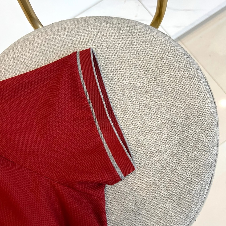 Brunello Cucinelli-BC、2026春夏新品短袖Polo衫，以简约而不简单的姿态诠释现代男士优雅格调。经