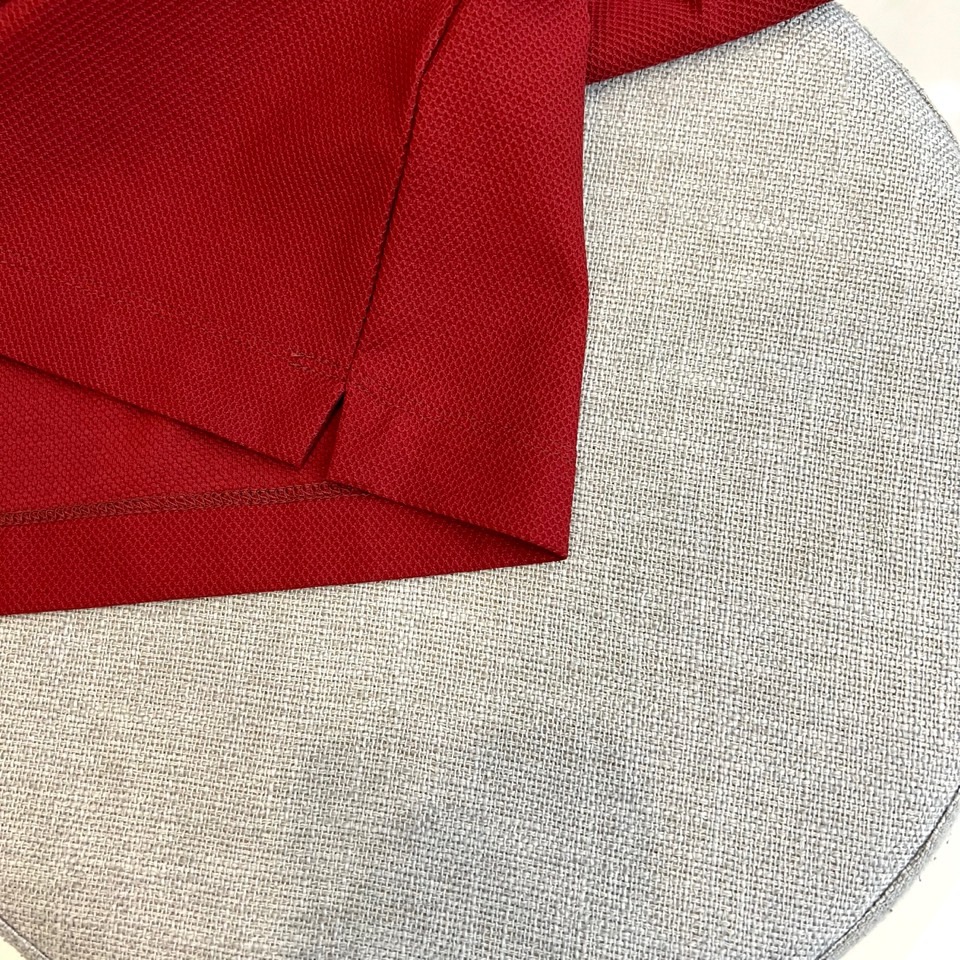 Brunello Cucinelli-BC、2026春夏新品短袖Polo衫，以简约而不简单的姿态诠释现代男士优雅格调。经