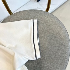 Brunello Cucinelli-BC、2026春夏新品短袖Polo衫,以简约而不简单的姿态诠释现代男士优雅格调。经 Brunello Cucinelli-BC、2026春夏新品短袖Polo衫,以简约而不简单的姿态诠释现代男士优雅格调。经