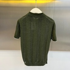Brunello Cucinelli-BC、2026春夏新品针织短袖Polo衫,以极简美学重塑经典。针织面料交织细密纵向 Brunello Cucinelli-BC、2026春夏新品针织短袖Polo衫,以极简美学重塑经典。针织面料交织细密纵向
