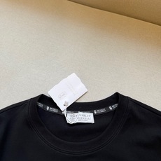 Brunello Cucinelli-BC、2026春夏新品短袖T恤,以纯色为基底,诠释极简美学与奢华休闲的融合。经典圆 Brunello Cucinelli-BC、2026春夏新品短袖T恤,以纯色为基底,诠释极简美学与奢华休闲的融合。经典圆