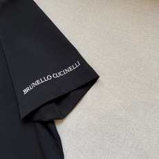 Brunello Cucinelli-BC、2026春夏新品短袖T恤,以纯色为基底,诠释极简美学与奢华休闲的融合。经典圆 Brunello Cucinelli-BC、2026春夏新品短袖T恤,以纯色为基底,诠释极简美学与奢华休闲的融合。经典圆