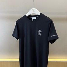Brunello Cucinelli-BC、2026春夏新品短袖T恤,以纯色为基底,诠释极简美学与奢华休闲的融合。经典圆 Brunello Cucinelli-BC、2026春夏新品短袖T恤,以纯色为基底,诠释极简美学与奢华休闲的融合。经典圆