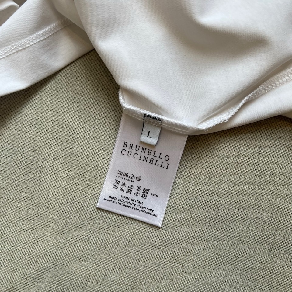Brunello Cucinelli-BC、2026春夏新品短袖T恤，以纯色为基底，诠释极简美学与奢华休闲的融合。经典圆