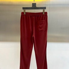Brunello Cucinelli-BC、2026春夏新品休闲裤,色调简约大气适配多元穿搭场景。松紧腰头搭配抽绳设计, Brunello Cucinelli-BC、2026春夏新品休闲裤,色调简约大气适配多元穿搭场景。松紧腰头搭配抽绳设计,
