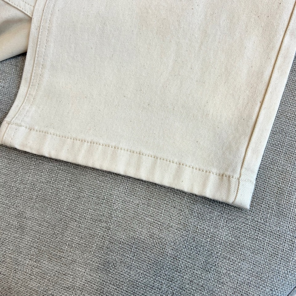 Brunello Cucinelli-BC、2026春夏新品牛仔裤，以清新柔和的色调开启春夏穿搭新篇。经典直筒版型适配多