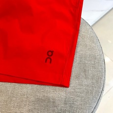 on昂跑、2026春夏新品短裤,以鲜活纯色点亮季节穿搭,成为衣橱里的吸睛焦点。整体风格融合运动休闲与街头潮流感,既适配健 on昂跑、2026春夏新品短裤,以鲜活纯色点亮季节穿搭,成为衣橱里的吸睛焦点。整体风格融合运动休闲与街头潮流感,既适配健