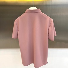 Polo Ralph Lauren拉夫劳伦、2026春夏新品短袖Polo衫,以极简美学重塑经典轮廓。纯色调温润如玉,低调 Polo Ralph Lauren拉夫劳伦、2026春夏新品短袖Polo衫,以极简美学重塑经典轮廓。纯色调温润如玉,低调