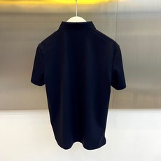 Bur巴宝莉、2026春夏新品短袖Polo衫,以极简主义为设计内核,融合现代都市精英气质与休闲运动感。纯色调沉稳内敛,低 Bur巴宝莉、2026春夏新品短袖Polo衫,以极简主义为设计内核,融合现代都市精英气质与休闲运动感。纯色调沉稳内敛,低