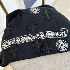 Chrome Herad克罗心、2026春夏新品短袖T恤,以极简廓形融合精致细节,重塑日常穿搭的高级感。宽松落肩剪裁搭配 Chrome Herad克罗心、2026春夏新品短袖T恤,以极简廓形融合精致细节,重塑日常穿搭的高级感。宽松落肩剪裁搭配