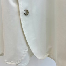 一套. Zegna杰尼亚、2026春夏新品男士轻奢休闲套装,以利落剪裁与极简美学重构日常穿搭。上衣为短袖衬衫,采用经典翻 一套. Zegna杰尼亚、2026春夏新品男士轻奢休闲套装,以利落剪裁与极简美学重构日常穿搭。上衣为短袖衬衫,采用经典翻