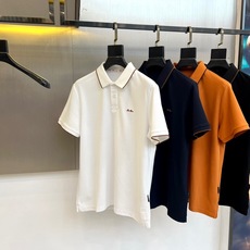 Loro Piana诺悠翩雅、2026春夏新品男士短袖POLO衫,简约色调融合轻奢细节,打造都市精英的质感日常。经典翻领 Loro Piana诺悠翩雅、2026春夏新品男士短袖POLO衫,简约色调融合轻奢细节,打造都市精英的质感日常。经典翻领