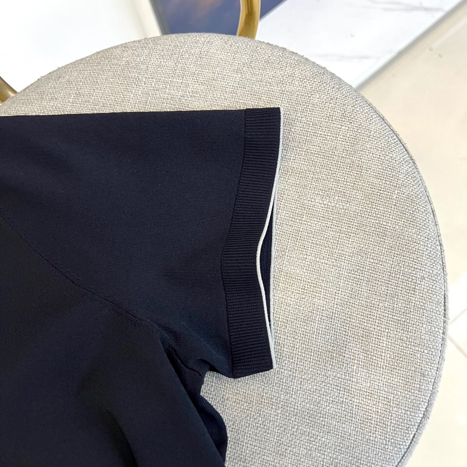 Brunello Cucinelli-BC、2026春夏新品短袖Polo衫，以奢华质感与经典剪裁重塑男士衣橱必备单品。甄