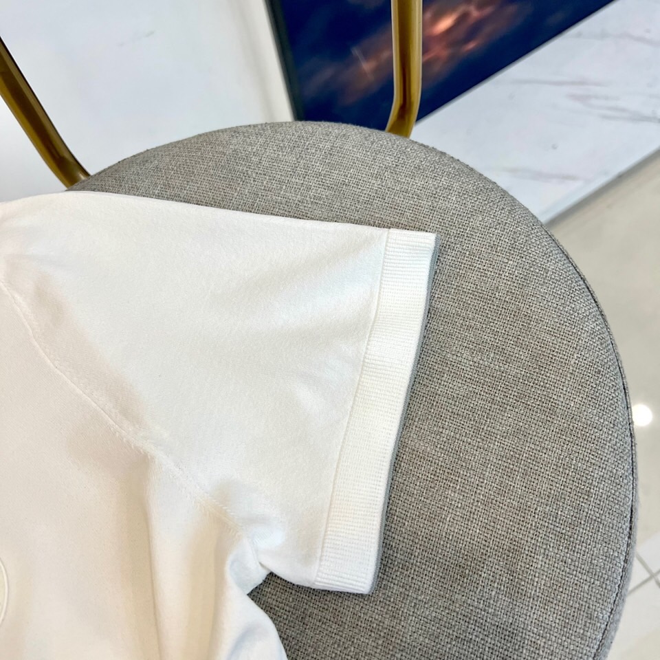 Brunello Cucinelli-BC、2026春夏新品短袖Polo衫，以奢华质感与经典剪裁重塑男士衣橱必备单品。甄