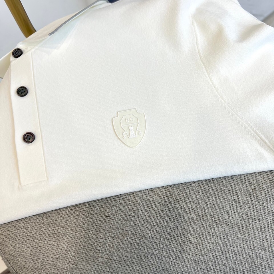Brunello Cucinelli-BC、2026春夏新品短袖Polo衫，以奢华质感与经典剪裁重塑男士衣橱必备单品。甄