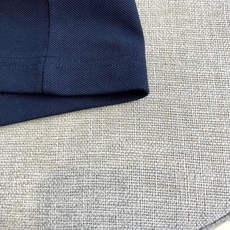 Zegna杰尼亚、2026春夏新品男士短袖Polo衫,以利落简约线条勾勒经典轮廓,纯色主调搭配领口撞色细条纹,低调中流露 Zegna杰尼亚、2026春夏新品男士短袖Polo衫,以利落简约线条勾勒经典轮廓,纯色主调搭配领口撞色细条纹,低调中流露