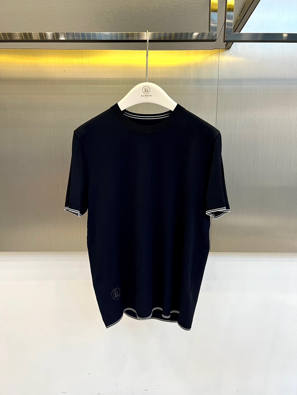Brunello Cucinelli-BC、2026春夏新品短袖T恤，诠释低调奢华圆领短袖剪裁利落修身，领口、袖口及下摆