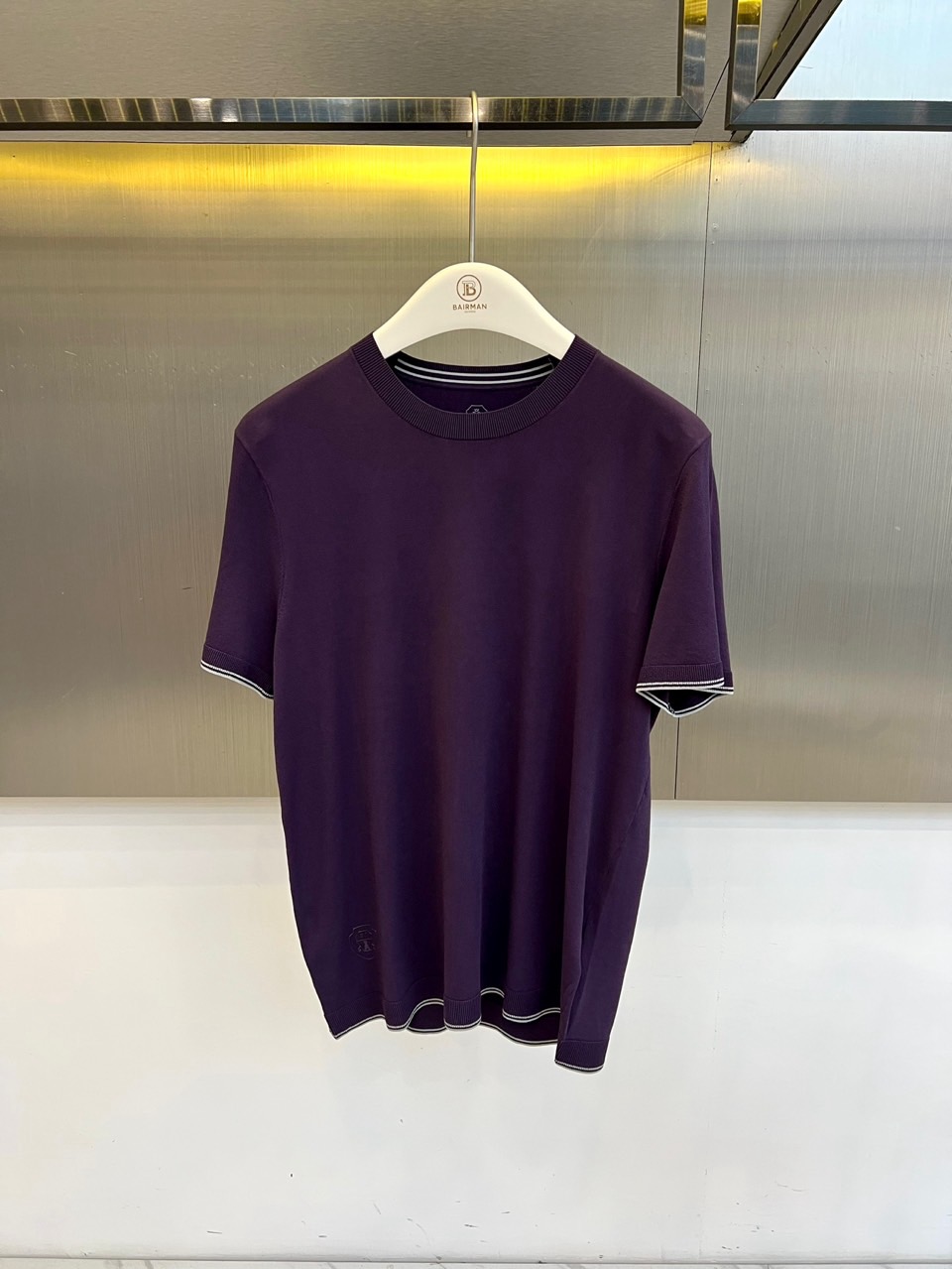 Brunello Cucinelli-BC、2026春夏新品短袖T恤，诠释低调奢华圆领短袖剪裁利落修身，领口、袖口及下摆