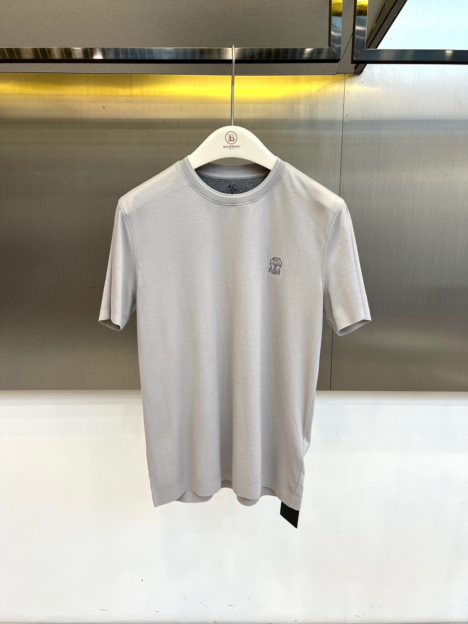 Brunello Cucinelli-BC、2026春夏新品短袖T恤，色调沉稳雅致，适配多元场合。经典圆领剪裁贴合颈部线