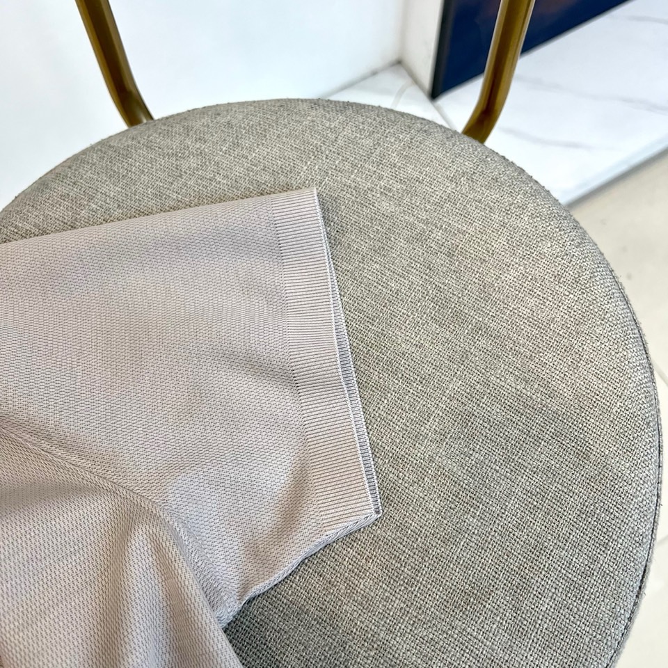 Brunello Cucinelli-BC、2026春夏新品短袖T恤，色调沉稳雅致，适配多元场合。经典圆领剪裁贴合颈部线