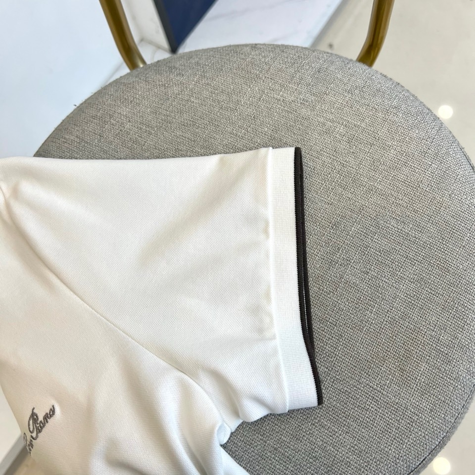 Loro piana、2026春夏新品发售!男士夏季翻领Polo短袖T恤,此款为顶级珠地丝光棉面料,透气舒适设计元素非常 Loro piana、2026春夏新品发售!男士夏季翻领Polo短袖T恤,此款为顶级珠地丝光棉面料,透气舒适设计元素非常