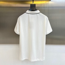 Loro piana、2026春夏新品发售!男士夏季翻领Polo短袖T恤,此款为顶级珠地丝光棉面料,透气舒适设计元素非常 Loro piana、2026春夏新品发售!男士夏季翻领Polo短袖T恤,此款为顶级珠地丝光棉面料,透气舒适设计元素非常
