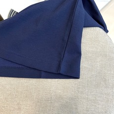 BERLUTI 布鲁提、2026春夏新品男士短袖Polo衫,以极简廓形融合意式轻奢基因,重新定义都市休闲格调。珠地棉面料 BERLUTI 布鲁提、2026春夏新品男士短袖Polo衫,以极简廓形融合意式轻奢基因,重新定义都市休闲格调。珠地棉面料