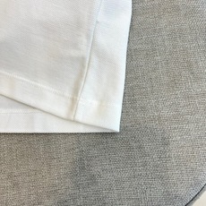 BERLUTI 布鲁提、2026春夏新品男士短袖Polo衫,以极简廓形融合意式轻奢基因,重新定义都市休闲格调。珠地棉面料 BERLUTI 布鲁提、2026春夏新品男士短袖Polo衫,以极简廓形融合意式轻奢基因,重新定义都市休闲格调。珠地棉面料